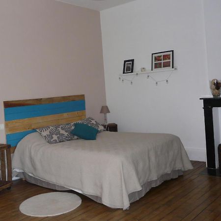La Pie Grieche Bed & Breakfast Lucquy Dış mekan fotoğraf